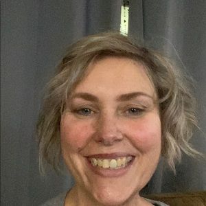 Meet your Posher, Debra